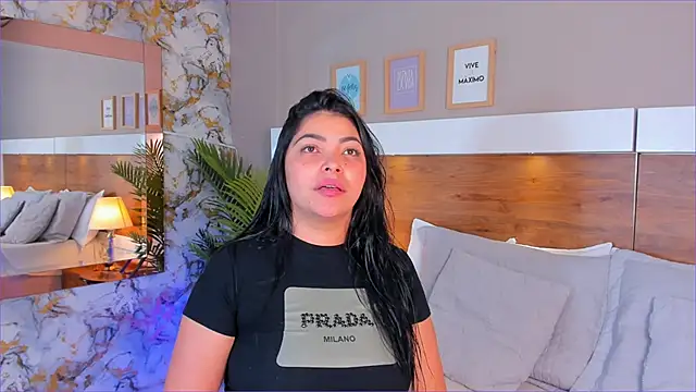 Snapshot of EmaBakker chatting on February 3, 2026, 7:02 am EmaBakker online show from February 3, 2026, 7:02 am