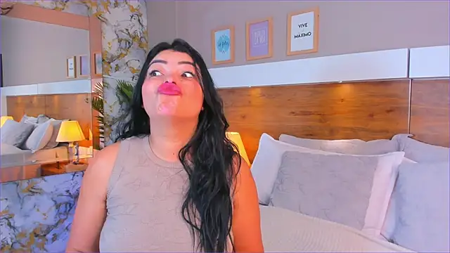 Snapshot of EmaBakker chatting on January 18, 2026, 11:24 am EmaBakker online show from January 18, 2026, 11:24 am