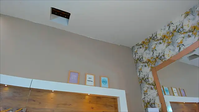 EmaBakker online show from March 15, 2025, 2:55 pm