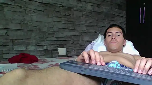 Sexylatin64 online show from May 20, 2026, 3:31 pm