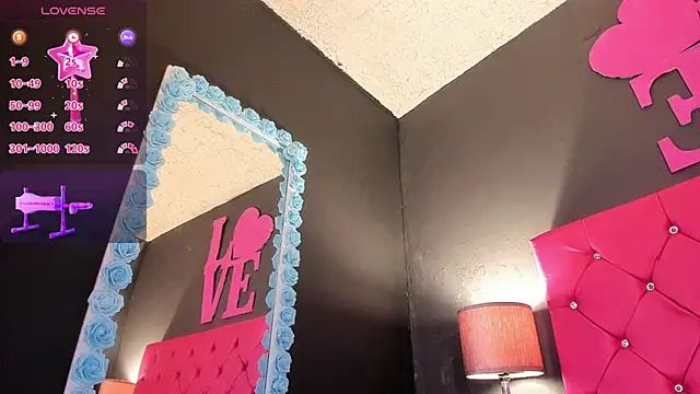 Snapshot of Vivi_Andrea chatting on February 19, 2025, 2:01 pm Vivi Andrea online show from February 19, 2025, 2:01 pm