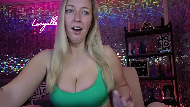 Snapshot of lucyallen4201 chatting on November 26, 2025, 12:05 pm lucyallen4201 online show from November 26, 2025, 12:05 pm