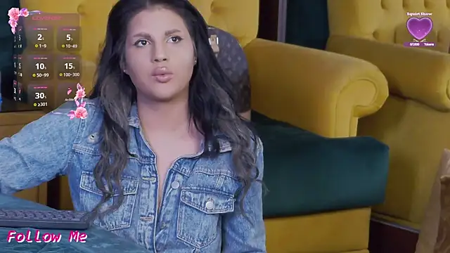 Snapshot of GiuliaHarvey chatting on January 13, 2026, 1:31 am GiuliaHarvey online show from January 13, 2026, 1:31 am