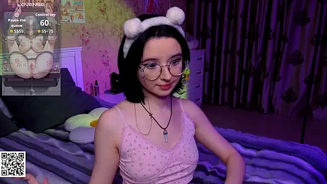 Snapshot of Nora_Failure chatting on March 15, 2026, 12:17 am Nora Failure online show from March 15, 2026, 12:17 am