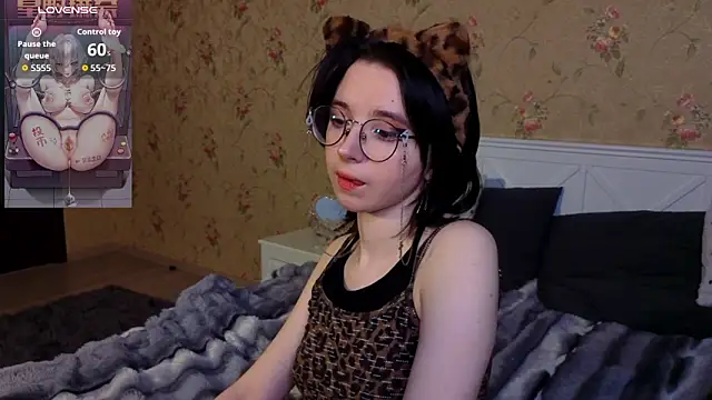 Snapshot of Nora_Failure chatting on April 25, 2026, 2:47 pm Nora Failure online show from April 25, 2026, 2:47 pm