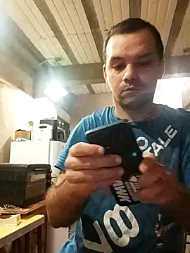 Snapshot of Lolosalvage83 chatting on February 24, 2025, 11:52 pm Lolosalvage83 online show from February 24, 2025, 11:52 pm