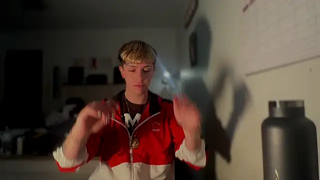 Snapshot of twentywithafelonyy chatting on March 16, 2025, 6:53 am twentywithafelonyy online show from March 16, 2025, 6:53 am