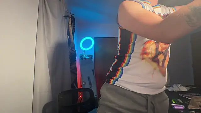 Snapshot of twentywithafelonyy chatting on December 24, 2024, 8:00 am twentywithafelonyy online show from December 24, 2024, 8:00 am