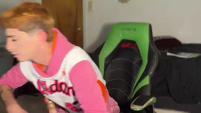 twentywithafelonyy online show from November 20, 2025, 6:47 am