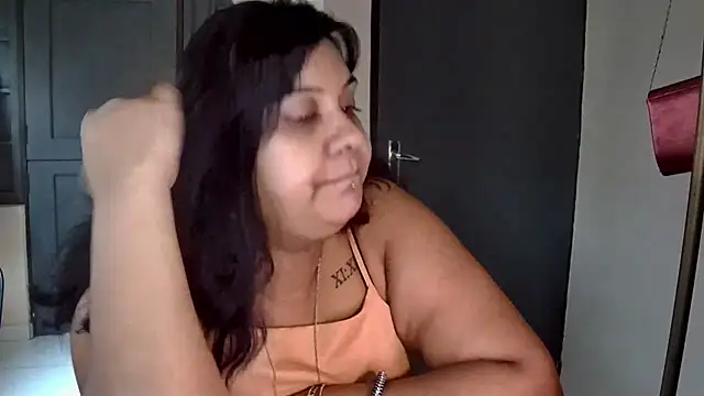 Snapshot of GoddessLorenaTheeSiren chatting on March 17, 2025, 3:50 pm GoddessLorenaTheeSiren online show from March 17, 2025, 3:50 pm