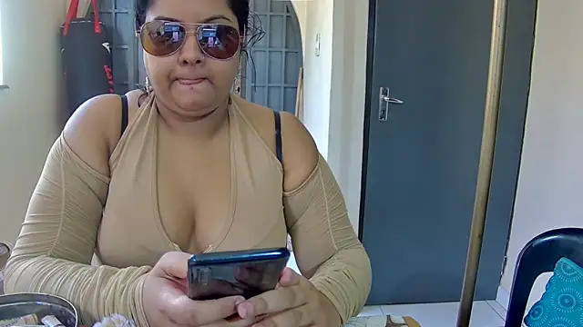 Snapshot of GoddessLorenaTheeSiren chatting on March 20, 2025, 8:42 am GoddessLorenaTheeSiren online show from March 20, 2025, 8:42 am