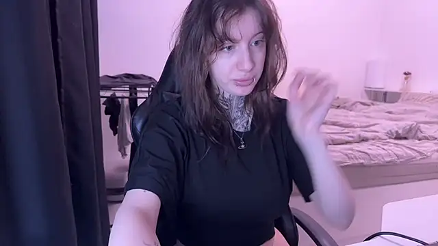 Snapshot of moundliicht1 chatting on July 29, 2026, 11:15 pm moundliicht1 online show from July 29, 2026, 11:15 pm