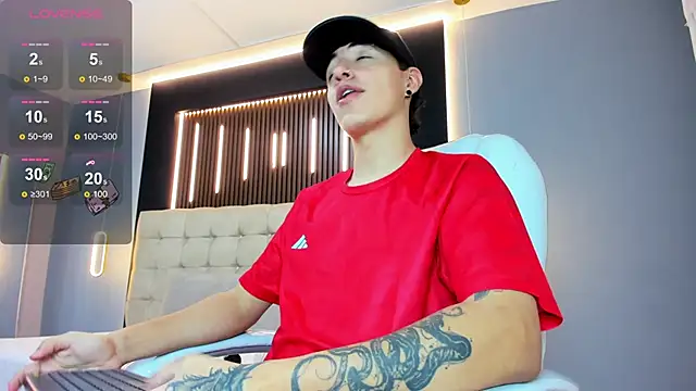 Lobo 17  online show from April 14, 2026, 3:44 am