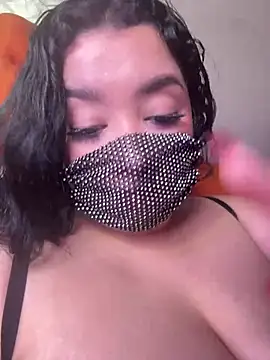 Snapshot of belquiis chatting on April 4, 2026, 1:23 am belquiis online show from April 4, 2026, 1:23 am