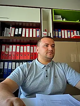 Snapshot of KarlosCarutox chatting on September 18, 2025, 1:36 pm KarlosCarutox online show from September 18, 2025, 1:36 pm