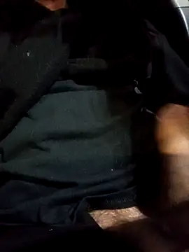 QcMisterv13 online show from February 21, 2025, 10:59 pm