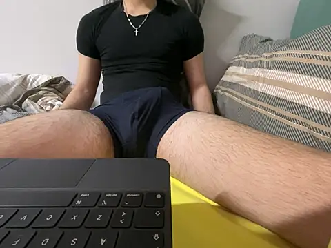 sweetspider35 online show from January 26, 2025, 7:52 pm