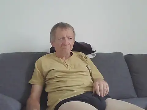 Snapshot of naturiste974 chatting on May 5, 2026, 3:26 pm naturiste974 online show from May 5, 2026, 3:26 pm