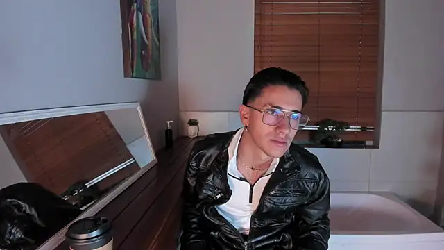 Snapshot of Andy_Joy_ chatting on October 31, 2025, 11:51 am Andy Joy online show from October 31, 2025, 11:51 am