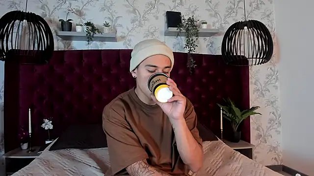 Snapshot of Andy_Joy_ chatting on November 18, 2025, 11:13 am Andy Joy online show from November 18, 2025, 11:13 am