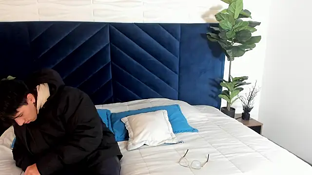 Snapshot of Andy_Joy_ chatting on October 18, 2025, 10:50 am Andy Joy online show from October 18, 2025, 10:50 am