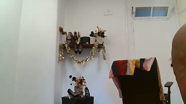 Snapshot of xTALLSEXYBUMx chatting on November 26, 2025, 4:45 am xTALLSEXYBUMx online show from November 26, 2025, 4:45 am