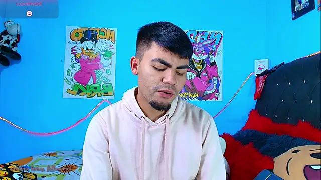 Snapshot of kalivan_voinesscu chatting on February 24, 2025, 7:33 am kalivan voinesscu online show from February 24, 2025, 7:33 am