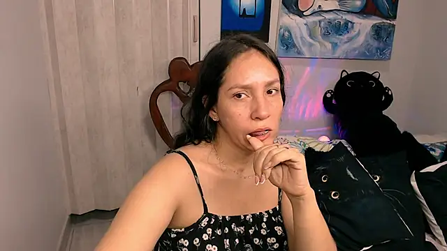 Snapshot of naihroby chatting on July 31, 2026, 4:12 am naihroby online show from July 31, 2026, 4:12 am