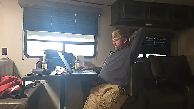 Snapshot of Cobra500hp chatting on November 14, 2025, 3:48 pm Cobra500hp online show from November 14, 2025, 3:48 pm