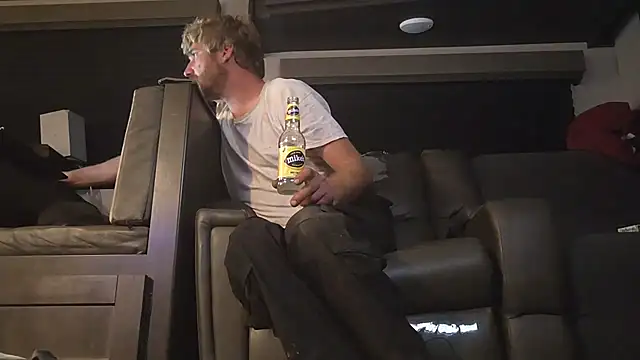 Snapshot of Cobra500hp chatting on November 18, 2025, 9:01 am Cobra500hp online show from November 18, 2025, 9:01 am