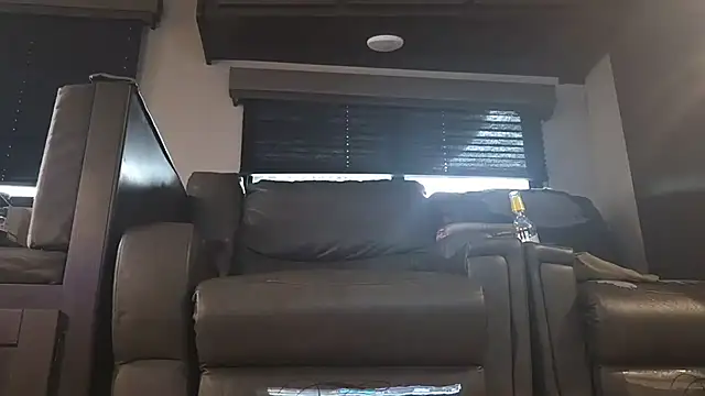 Snapshot of Cobra500hp chatting on December 2, 2025, 2:41 pm Cobra500hp online show from December 2, 2025, 2:41 pm