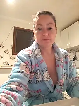 RamyLove36 online show from April 12, 2026, 5:11 am
