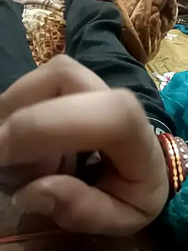 Snapshot of Bhabhi_desi12 chatting on March 6, 2025, 7:47 am Bhabhi desi12 online show from March 6, 2025, 7:47 am