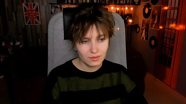 Snapshot of LolaAsmus chatting on February 13, 2026, 9:20 am LolaAsmus online show from February 13, 2026, 9:20 am