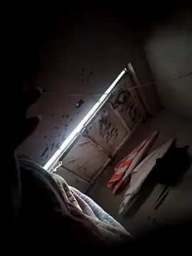 m4ti-hot online show from September 9, 2025, 12:58 pm