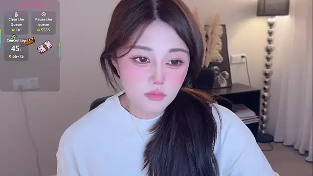 Snapshot of Strawberrybabyy1 chatting on November 11, 2025, 12:22 pm Strawberrybabyy1 online show from November 11, 2025, 12:22 pm