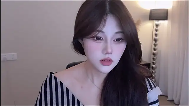 Snapshot of Strawberrybabyy1 chatting on December 3, 2025, 3:44 pm Strawberrybabyy1 online show from December 3, 2025, 3:44 pm