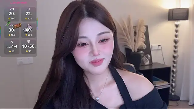 Snapshot of Strawberrybabyy1 chatting on November 7, 2025, 5:17 pm Strawberrybabyy1 online show from November 7, 2025, 5:17 pm