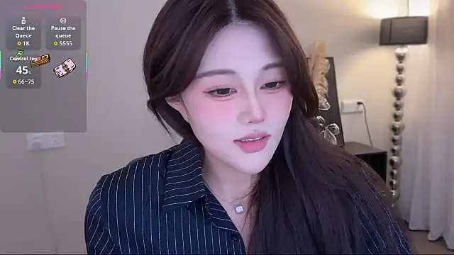 Snapshot of Strawberrybabyy1 chatting on November 6, 2025, 3:49 pm Strawberrybabyy1 online show from November 6, 2025, 3:49 pm