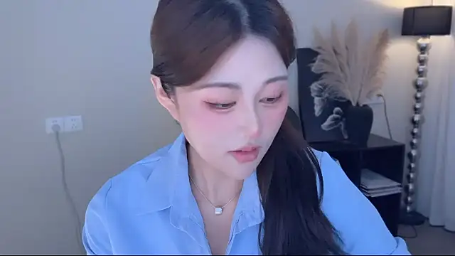 Snapshot of Strawberrybabyy1 chatting on October 28, 2025, 3:11 pm Strawberrybabyy1 online show from October 28, 2025, 3:11 pm