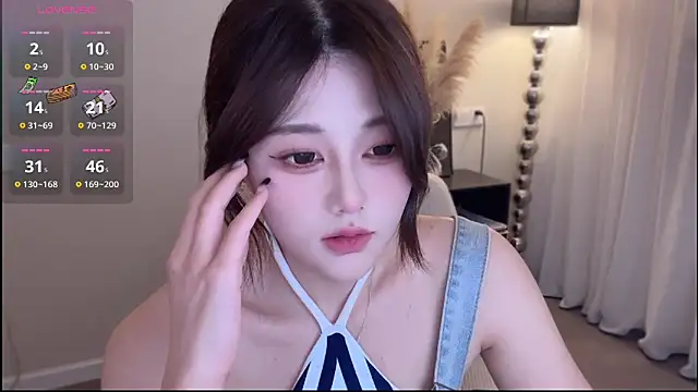 Snapshot of Strawberrybabyy1 chatting on November 25, 2025, 1:00 pm Strawberrybabyy1 online show from November 25, 2025, 1:00 pm