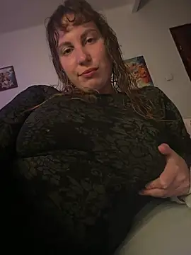 Snapshot of Yanacool007 chatting on February 14, 2025, 9:21 pm Yanacool007 online show from February 14, 2025, 9:21 pm