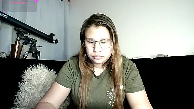 meichang452 online show from April 13, 2026, 9:24 am