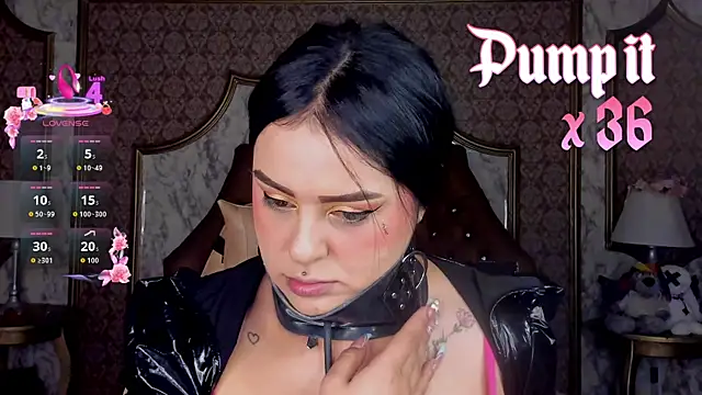 SoffiQueen online show from February 16, 2026, 2:05 pm