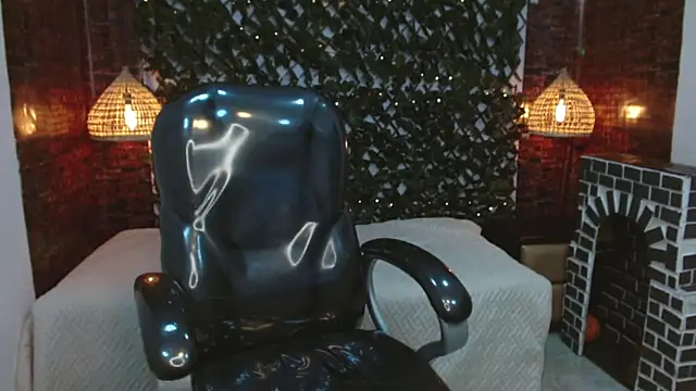 Snapshot of JackSwan18 chatting on December 4, 2024, 7:06 pm JackSwan18 online show from December 4, 2024, 7:06 pm