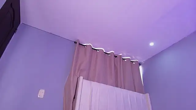 Snapshot of Shenoa1 chatting on November 18, 2025, 12:08 pm Shenoa1 online show from November 18, 2025, 12:08 pm