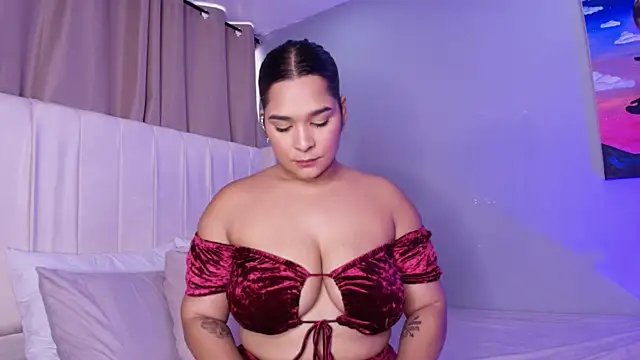 Snapshot of Shenoa1 chatting on November 12, 2025, 11:47 am Shenoa1 online show from November 12, 2025, 11:47 am