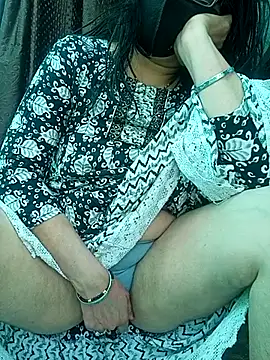 heenage online show from March 15, 2025, 8:26 am