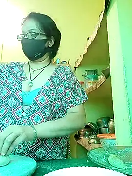 heenage online show from March 18, 2025, 5:56 am