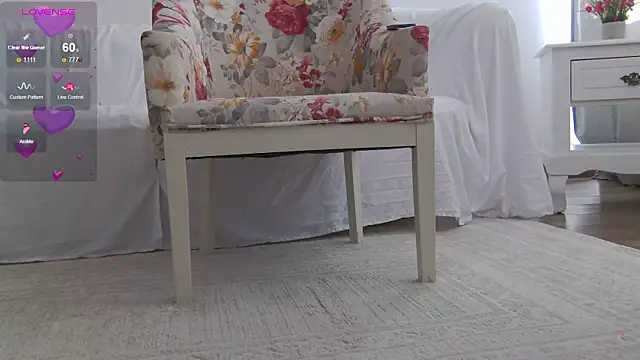 Snapshot of SophieeRain chatting on October 28, 2025, 11:53 am SophieeRain online show from October 28, 2025, 11:53 am